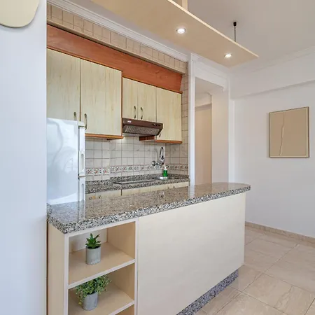 Beachfront Sea Views Twin Beds Marbella