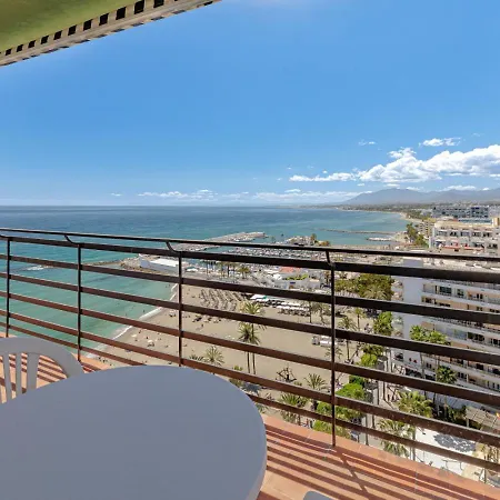 Beachfront Sea Views Twin Beds * Marbella